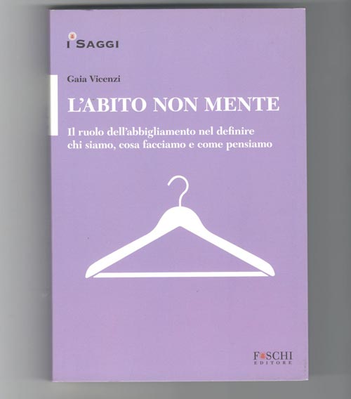 Gaia Vicenzi L'abito non mente